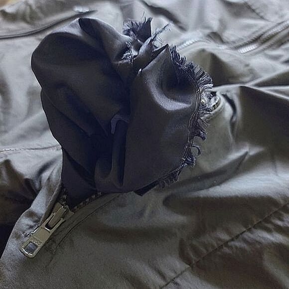 Vtg North Country nylon fleece lined zip vest - Picture 12 of 12